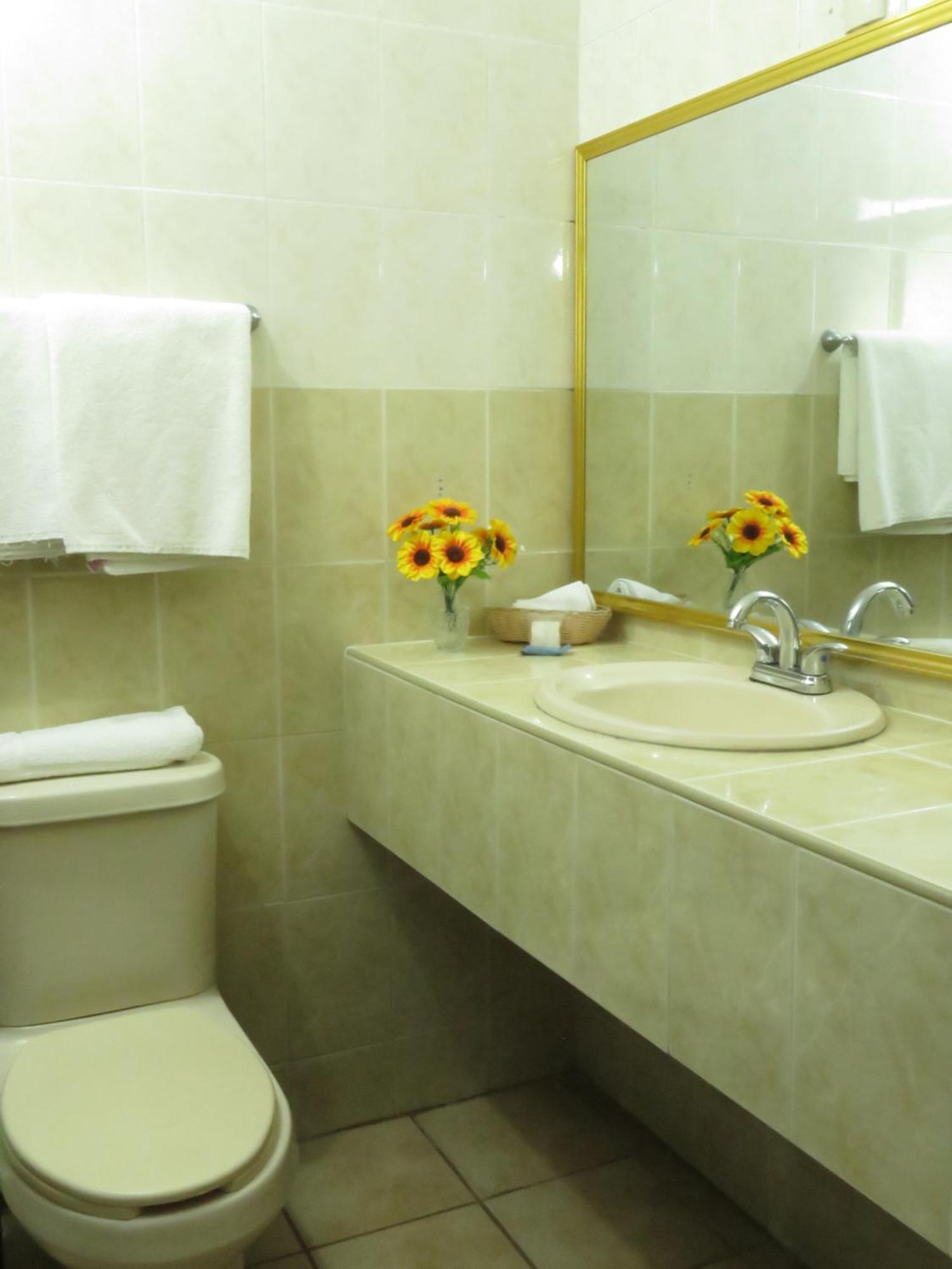 Hotel Los Girasoles Tepic Eksteriør bilde